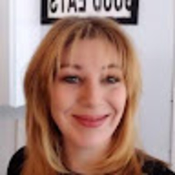 Meet your Posher, Michelle - Picture 1 of 1